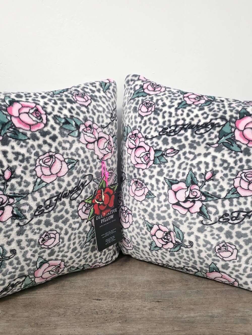 Ed Hardy Cheetah Leopard Pink Roses Pillows Set Of 2 New Viral